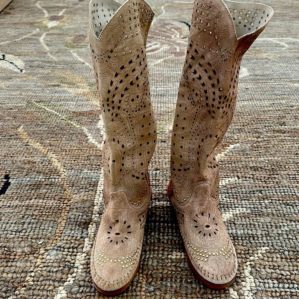 Karma of Charme laser-cut, embossed and gold studded soft leather slouch boots. - Picture 3 of 10